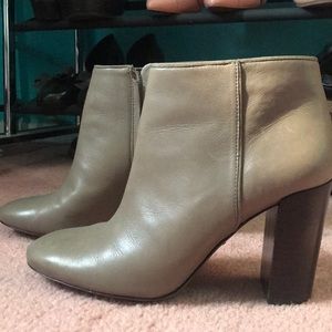 Tory Burch taupe booties. 3-4 inch heel women 7.5